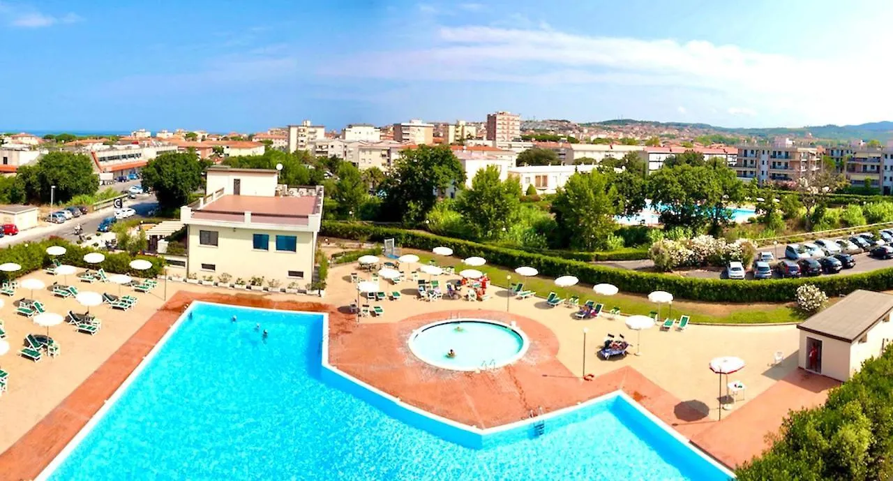 Isa-Apartments 2 Beds In Residence With Swimming-Pool In San Vincenzo, Just 600 Meters From The Sea 0*,