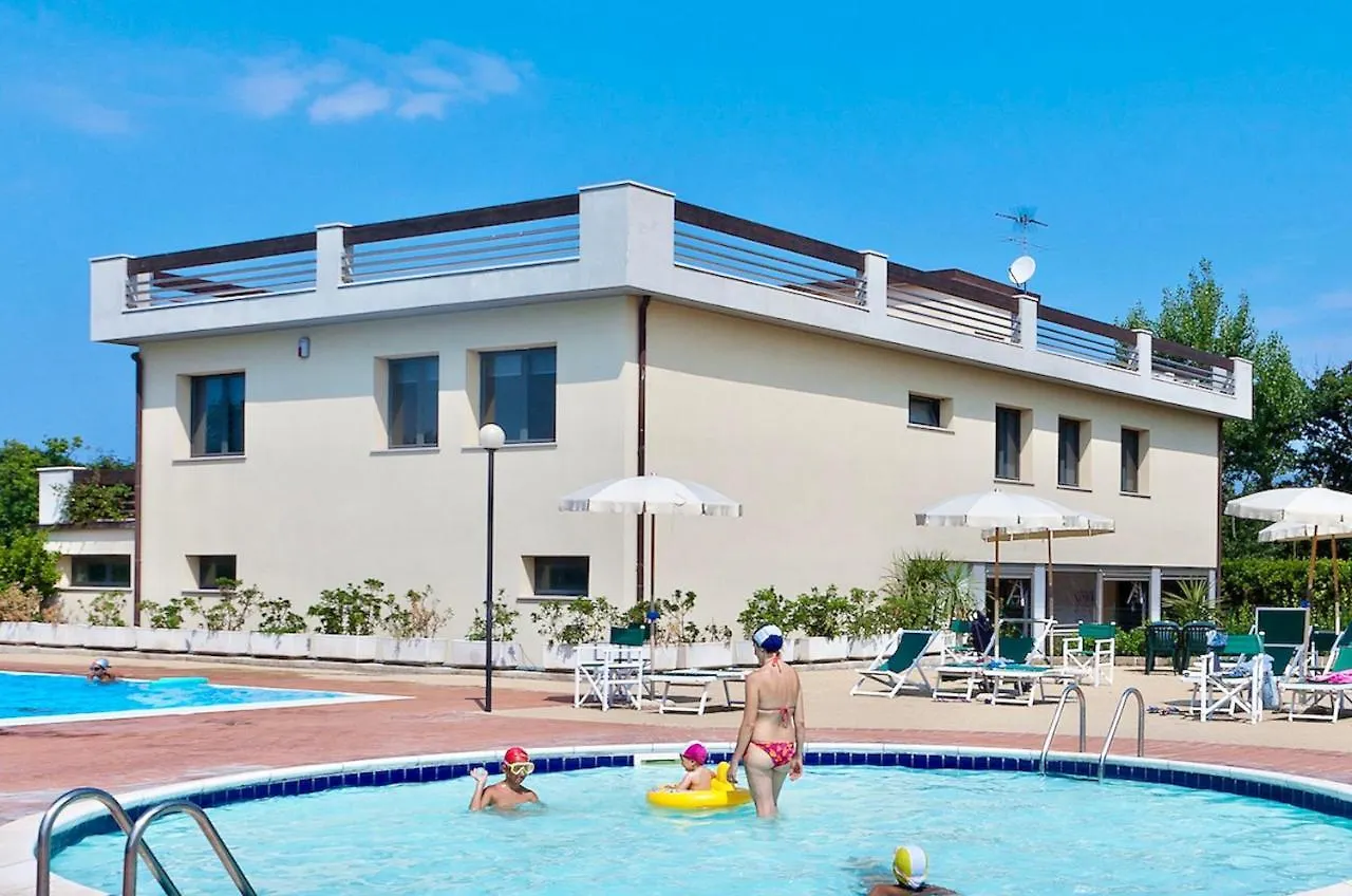 מלון דירות Isa-Apartments 2 Beds In Residence With Swimming-Pool In San Vincenzo, Just 600 Meters From The Sea